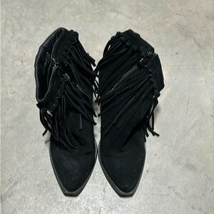 Very Volatile Black Fringe Ankle Boots/ Size 8.5 / U-9‎